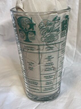 Fred’s Gin Cocktail Recipe Mixing Glass - 15 Ounces